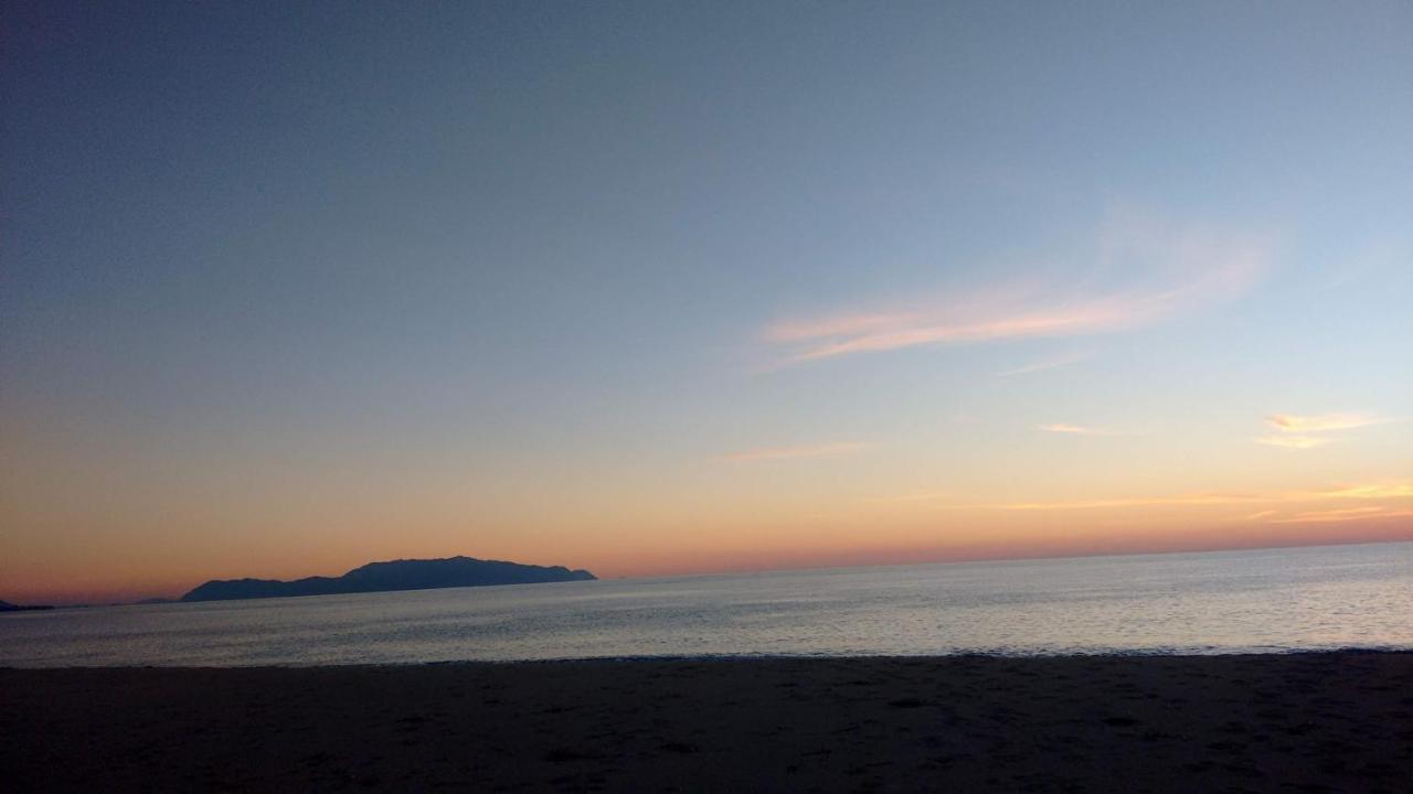 Beach House Into The Green! Preveza Eksteriør bilde